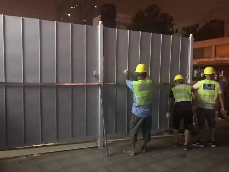 海兴汉口二七路围挡施工